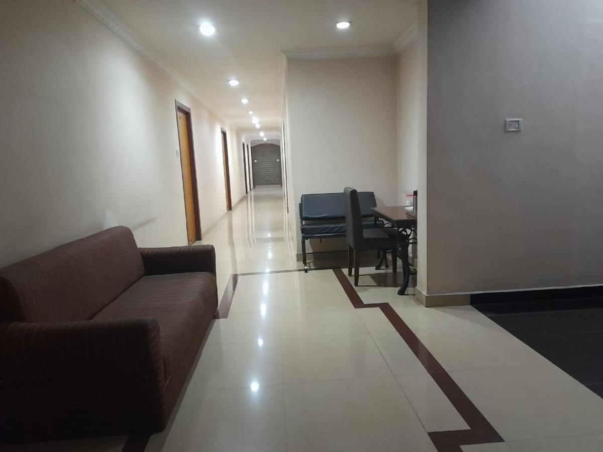 Dp Oberoi Residency Hotell Kochi Exteriör bild